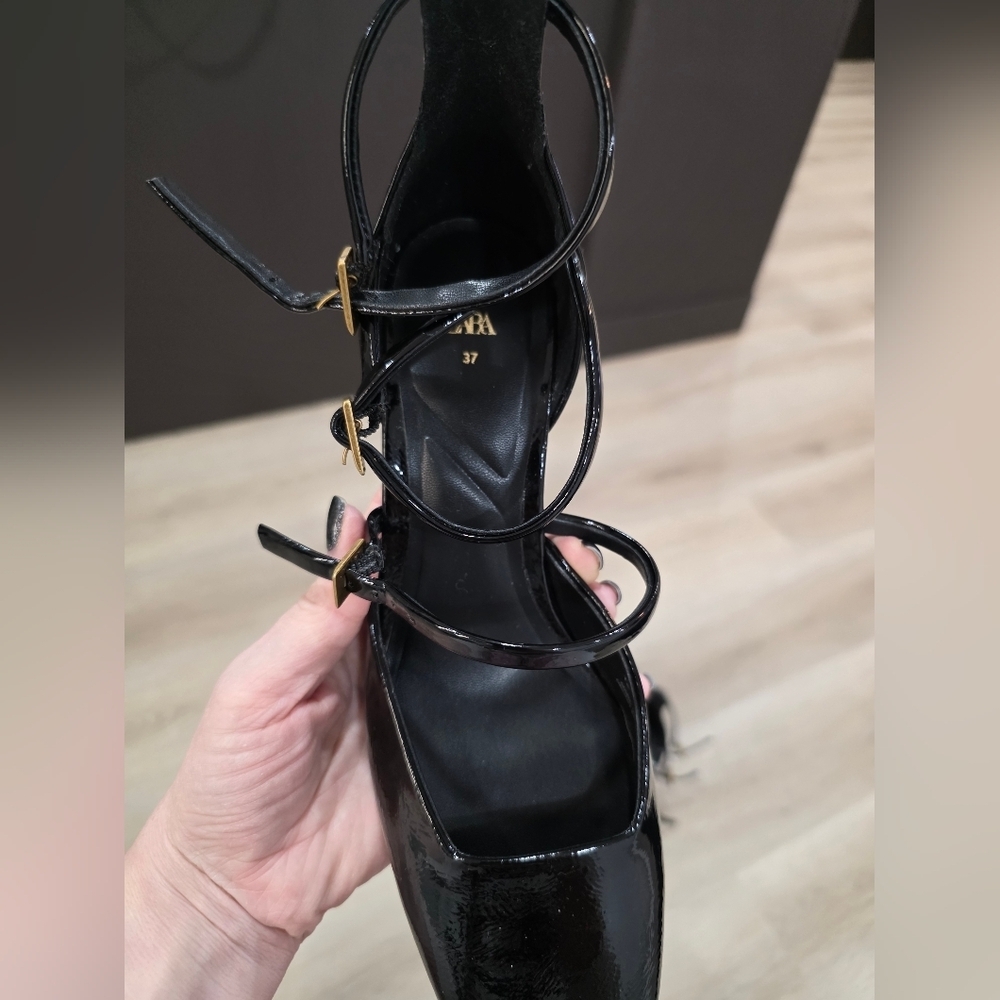 Zara Buckled BLOCK HEEL - Picture 5 of 15
